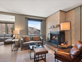 Chamonix 17, Snowmass Ski-In/Ski-Out Condo w/Shared Pool/Hot Tub/Gym/WiFi